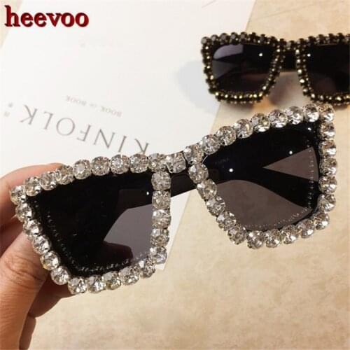 Oversized Rhinestone Frame Square Sunglasses Ladies Diamond Glasses Brand Designer Fashion Sun Glasses UV400 Shades for Women