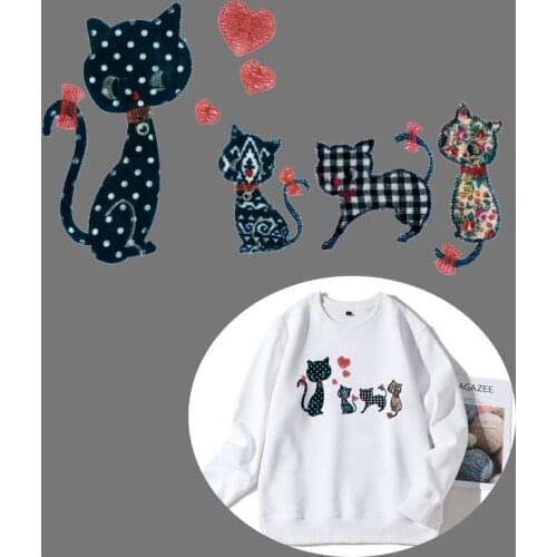 Lovely Cats Mom Kids Clothes Patches Stickers Iron-on Heat Transfers DIY Appliqued Parches for Baby Tops Dress Decoration