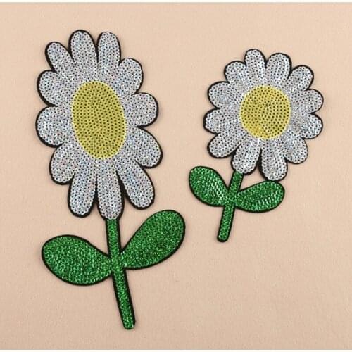 6pcs/lot large Sequin Embroidery Patch white flower Chrysanthemum Clothing Decoration Accessory Iron Heat Transfer Applique