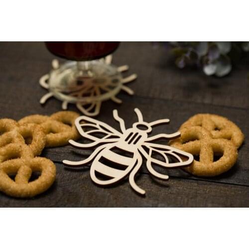 Wooden coaster set, Bee Coasters, Unique drink coasters, Gift for beekeeper, Bee lover Christmas gift, Bee decor, Christmas gift