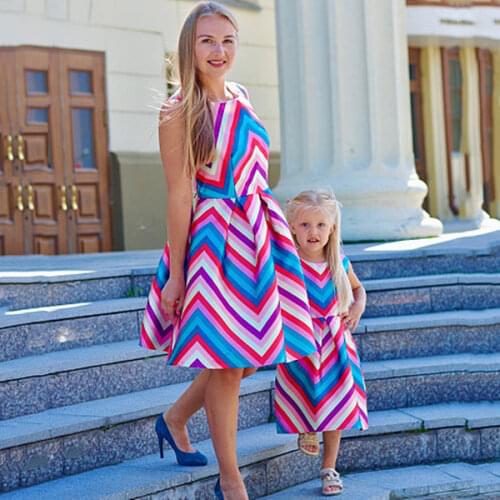Wavy Stripe Mommy and Daughter Matching Clothes 2021 Summer Fashion Lady Dress Patchwork Casual Little Girl Sleeveless Dresses