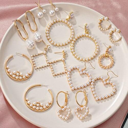 Korean Fashion Pearl Hanging Earrings For Women Metal Earrings 2021 Trend Geometric Female Stud Modern Statement Wedding Jewelry