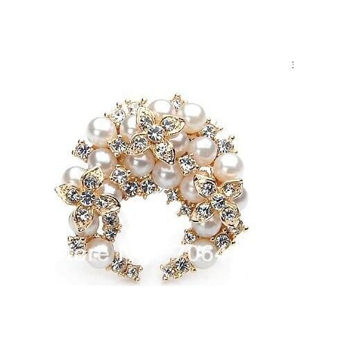 Ivory Cream Pearl Clear Rhinestone Crystal Diamante Flower Wreath Pin Brooch