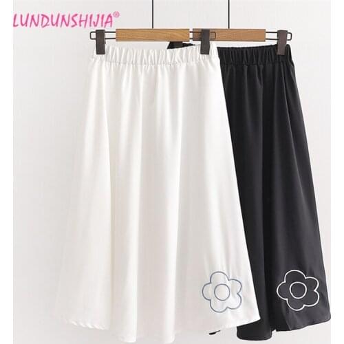 LUNDUNSHIJIA Fashion Elastic High Waist Skirts For Women Hem Flower Embroidery Chiffon Skirt 2020 Summer Ladies Big Swing Skirts