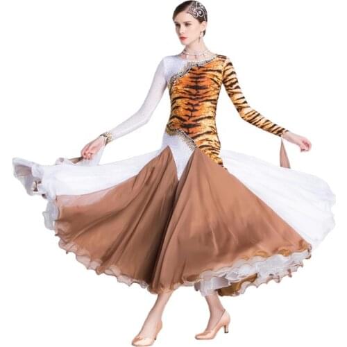 B-18254 Special tiger pattern stitching Modern dance competition costume color contrast large swing Ballroom dance Smooth skirt