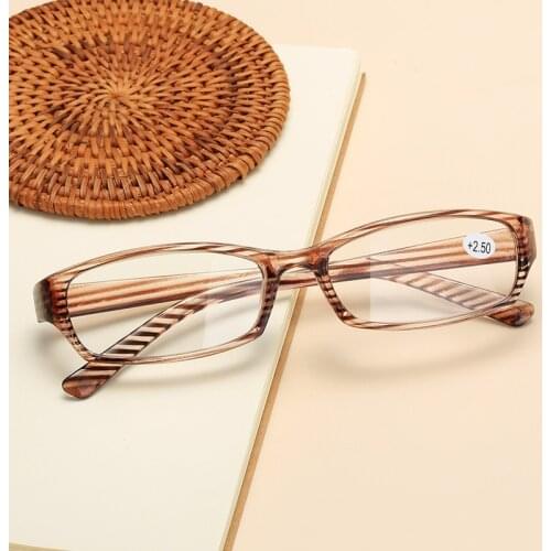 Vintage Women Reading Glasses Fashion Square Presbyopic Glasses Men Plastic Eyewear Hyperopia Reading+1.0+1.5+2.0+2.5+3.0+3.5+4
