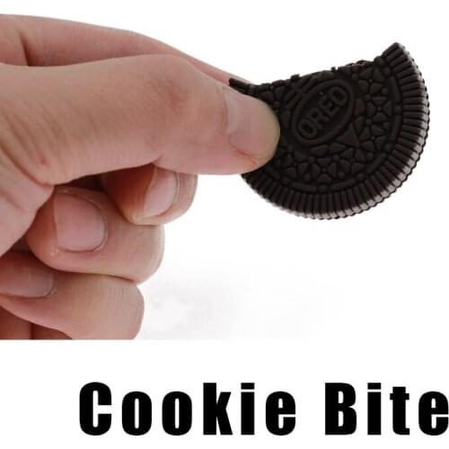 1pcs Biscuit Bitten Restored OREO Bite Cookie close up magic tricks illusion magician prop juegos de magia Fun Toys