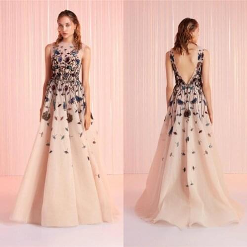 Elegant Lace Evening Dresses Jewel Sleeveless Appliques Backless Prom Gowns 2020 Custom Made Sweep Train A Line Occasion Dress