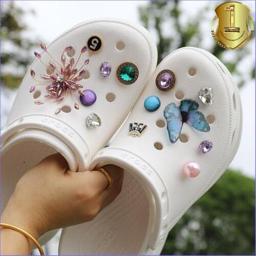 13pcs Higan Flower Croc Charms Designer Butterfly Rhinestone Shoe Decoration Charm for Croc JIBS Clogs Kids Women Girls Gifts