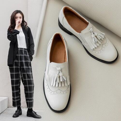Spring/autumn 2021 Women Shoes Full Leather Inside and Outside Round Toe Tassels Low-heel Shoes Small Fresh Tassel Block Shoes