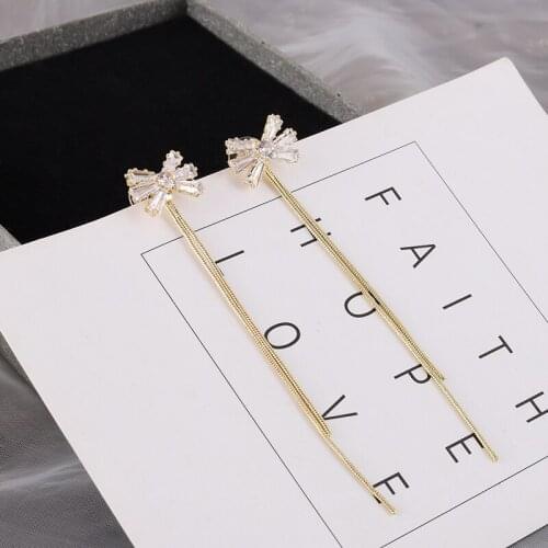 Exquisite bowknot tassel long earrings earrings elegant temperament retro wild earrings exquisite Trend Fashion Stud Earrings