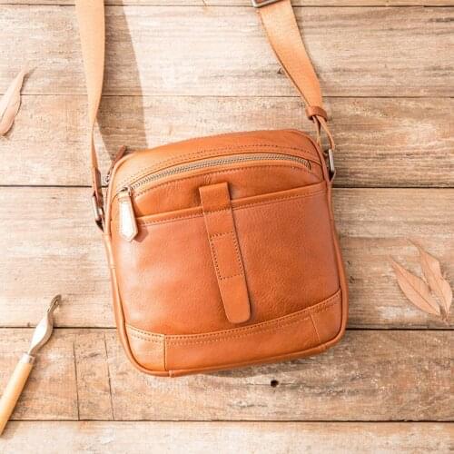 2021 New Style Leather Shoulder-bag Messenger Bag Mens Casual Retro Men Full-grain Leather Soft Leather Shoulder Bag Fashion