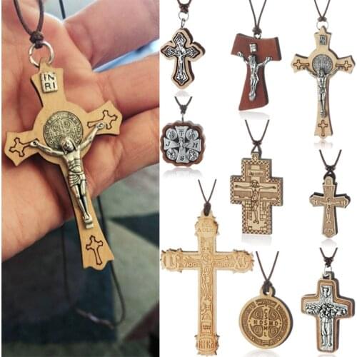 Catholic Crucifix Pendant Necklaces For Men Wood Cross Necklace Leather Rope Chains Prayer Religious Jewelry Jesus Neckless INRI