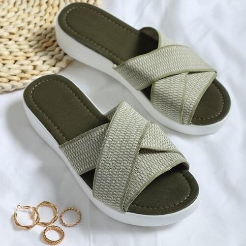 Women Summer Bling Crystal Slip On Slippers Ladies Buckle Strap Platform Flat Shoes Woman Fashion Casual Female Beach Slipper