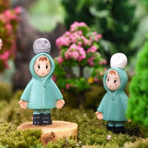 ZOCDOU 1 Piece Cute Raincoat Girl Small Statue Little Figurine Crafts Figure Ornament Miniatures