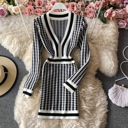 Houndstooth Knitted Dress Women Autumn Retro OL Long Sleeve Bodycon Package Hip Dress Sexy V-Neck Elasticity Plaid Sweater Dress