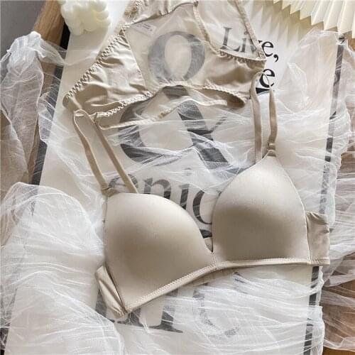 2021 simple solid color thin triangle cup bra set wirfree big breasts black underwear BC cup bralette seamless glossy lingerie