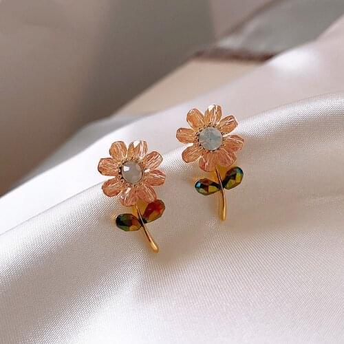 New Product Temperament Net Red Crystal Ladies Fashion Earrings Cute Sweet Petals Korean Girls Gifts Wholesale