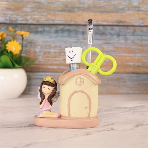 Cute Fresh Resin Painted Stationery Pen Holder Personality Beautiful Desktop Decoration