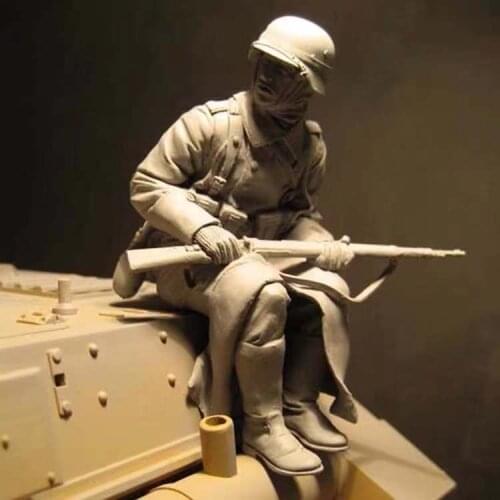 1/16 Resin Soldier Figure Full Body WWII Armored Tank Soldier GK Figure