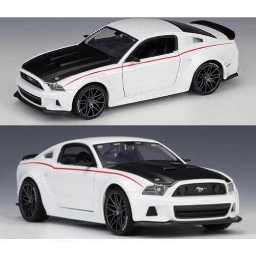 Diecast 1:24 Scale Alloy Classic Die-cast 2014 Ford Mustang Car Model Toys Kids Child Gifts Collection Souvenir Display White