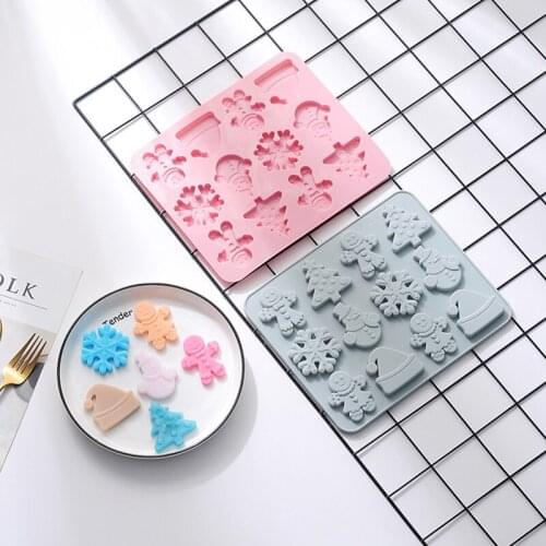 Christmas Gingerbread Man Snowflake Shape Chocolate Silicone Mold Childrens Biscuit Candy Food Grade Silicone Mold Kitchenware