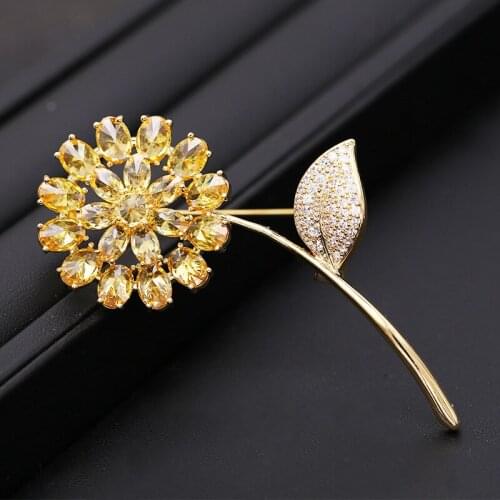 SWOUR New Fashion Jewelry Zirconia Crystal Sun Flower Leaf Simple Design Apparel Party Brooch Pin Collar Top Flower Femme S556