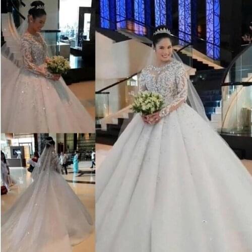 2021 New Long Sleeves Wedding Dress Charming Applique Lace Plus Size Bride Pants Suits Modest Chapel Train Dress for Bridal