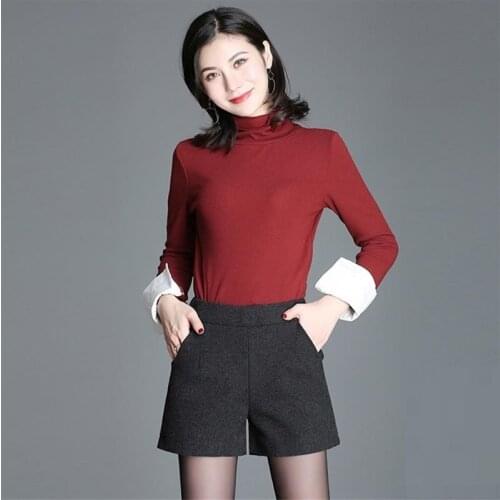 Free shipping 2019 autumn and winter womens new wear elastic waist shorts casual loose thin wild versatile shorts