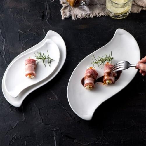 Creative Ceramic Dinner Plate European-style Irregular Dessert Plate Cake Dish Salad Plate White Porcelain Kitchen Tableware