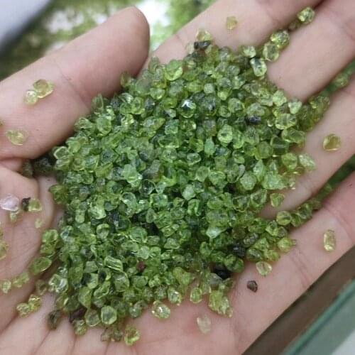 1kgs Natural Green Color Olivine Quartz Crystal Gravel Rock Raw Gem stone Mineral Fish Tank Garden Ornament Decoration gifts