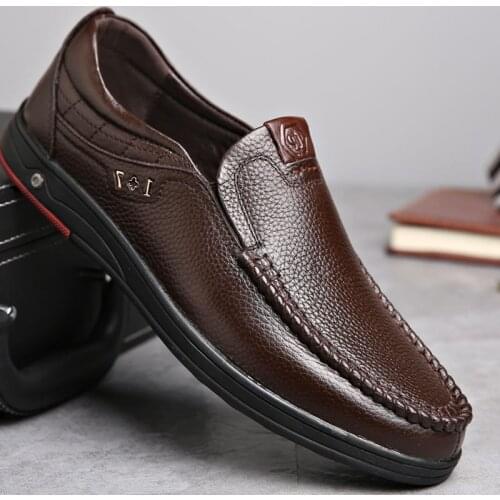 QWEDF 2019 New Solid Men Casual Leather Shoes Slip On Lazy Single Shoes Man Loafers Business Office Work Shoes For Male F4-45