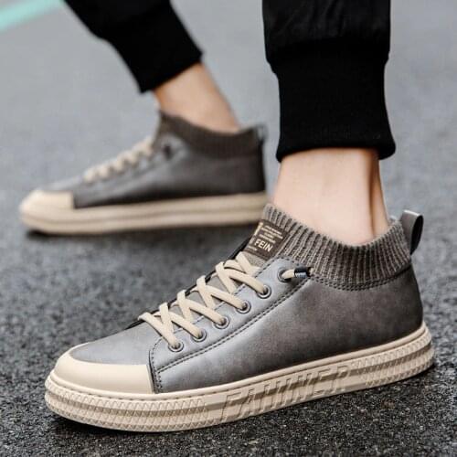 2021 Spring and Autumn New Mens Shoes Thermal Board Shoe Fashion Korean Leather Sports Leisure Shoes Mens Loafers Shoe Luxury
