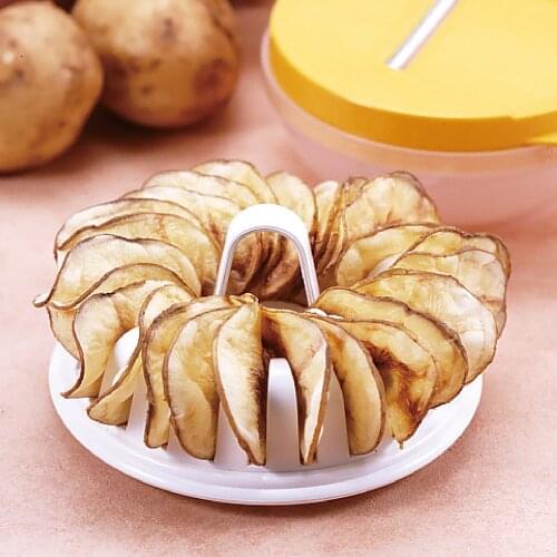 Microwave Oven Fat Potato Chips Maker Apple Fruit Potato Crisp Chip Slicer Snack Maker DIY Set Tray Kitchen Tool Random Color