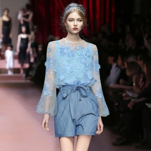 Qian Han Zi designer fashion runway suit Long sleeve embroidered applique top and denim shorts two piece retro women 2021 new