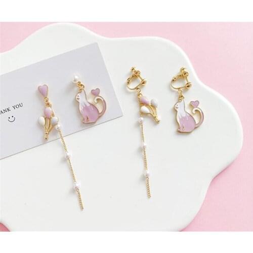 Cute Asymmetric Cat Fan Earrings Enamel Earrings For Women hot-air balloon ear clip Gifts B1067