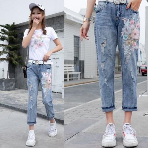 2020 New style fashion Embroidery Flower Tshirts + Jeans Women Summer 2pcs Fashion Suits Vogue Stylish European Fashion Sets