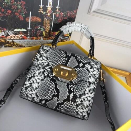 2021 Top Class Snakeskin And Crocodile Leather Womens Hand Messenger Bag, With Wild Appearance, Fashion And High-End Hot Sales