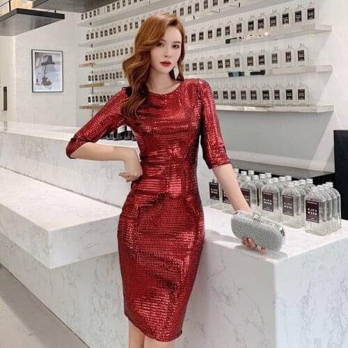 Ohwera Brin Prader Wears Silver Lenses, Compact Slim Women Wear Fashion Sexy Red Round Collar 3/4 Sleeve Sequin Party Dress