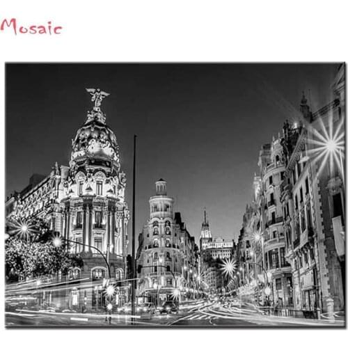 5d Diy Diamond Painting"Black and White Madrid City at Night Time in Spain Main Street Ancient""Diamond Embroidery