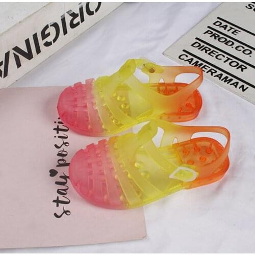 New Summer Girls Roma Sandals Childrens Colorful Fashion Soft Shoes Kids Rainbow Color Jelly Beach Shoes Cheaper Toddler SO061