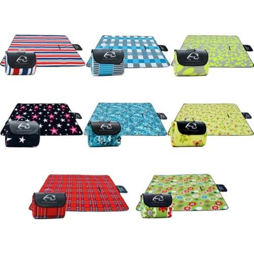 AricXi Picnic Mats