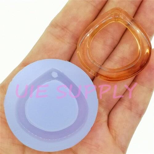 BYL567U 35.5mm x 35.3mm Silicone Mold Fondant Cake Decoration Candy Resin Clay Earrings Necklace Craft Soap Candle FOOD SAFE