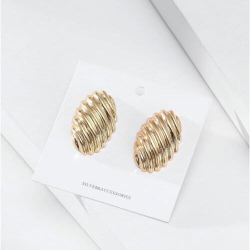 ORNAPEADIA The New French Retro Earrings for Women Gold-plated High-quality Shell-shaped Womens Cute and Fresh Earrings