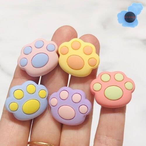 1pcs Dog Footprint Cute Resin Shoes Accessories Garden Shoe Decorations Fit Croc Jibz Charm Kids Party Presents