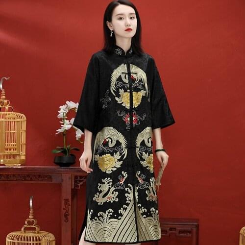 Autumn New Chinese Style Retro Palace Embroidy Disc Button Raglan Sleeves Middle Length Loose Lady Coat Plus Size M-3XL