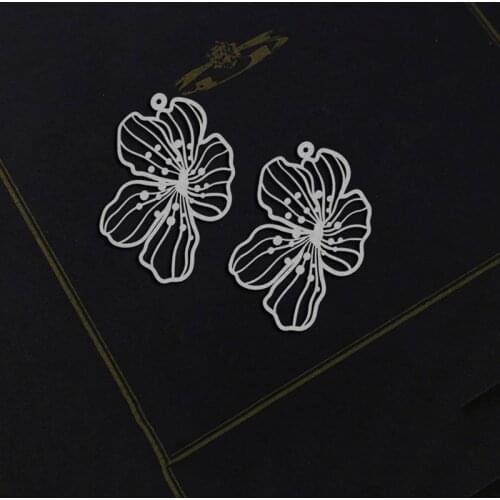 Making Jewelry Findings Stainless Steel Bead Metal Pendant Laser Cut Flower Charms For DIY Necklace Earrings