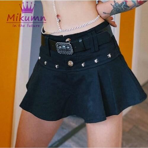 Harajuku Low Waist Black Denim Skirt Gothic Punk Skull Rivet Women Sexy Pleated Mini Jeans Skirts Sumemr Faldas Mujer Streetwear