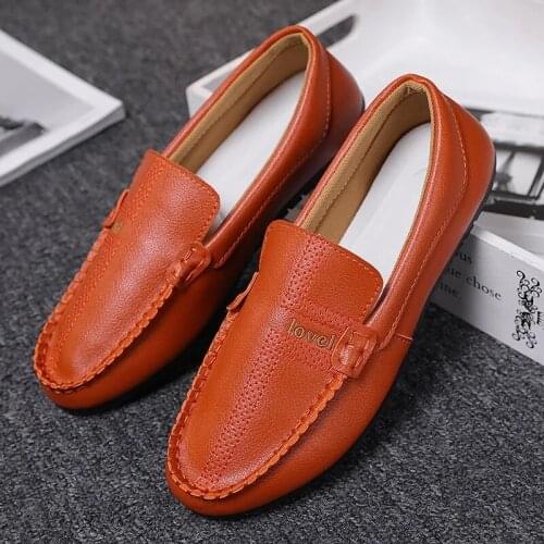 2021 Mens Casual Leather Shoes Black Anti-Fouling Lazy Beanie Shoes Spring And Summer Light And Breathable Mens Shoes