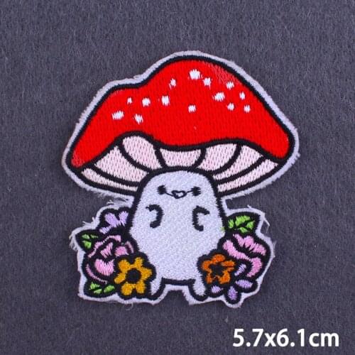 Cartoon Animals Patch Sewing Embroidered Patches For Clothing Frog Cute Cat Appliques Iron On Clothing Stickers Fruit Badge